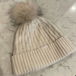 NWT Lululemon Women’s Cable Knit Pom Beanie Natural Ivory